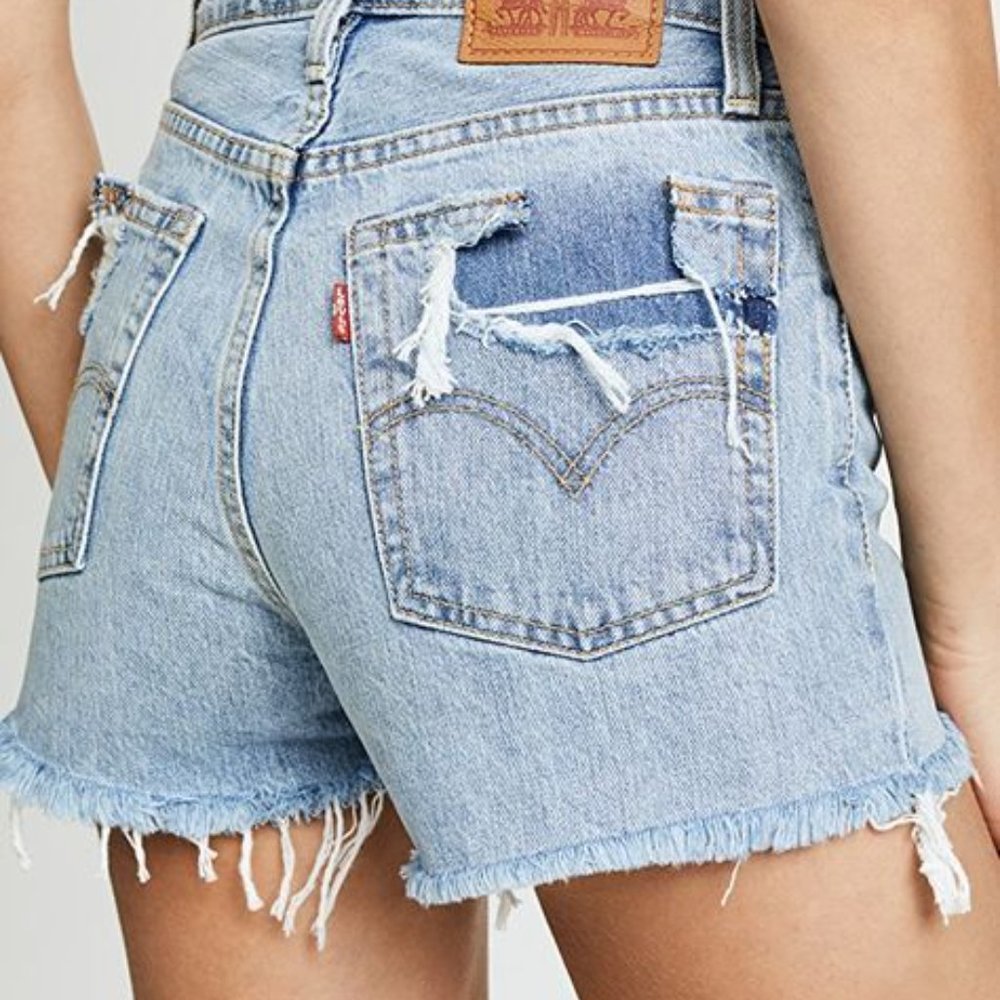 Levi Wedgie shorts | 24